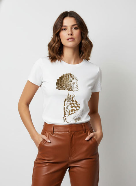 Détail impression artistique Louise Insoumise sans chichi sur t-shirt femme du dessinateur WO de Wostore