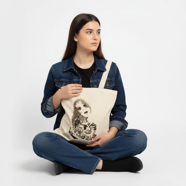 Tote bag femme imprimé Sasha Rebelle et Élégante noir et blanc - Design WO