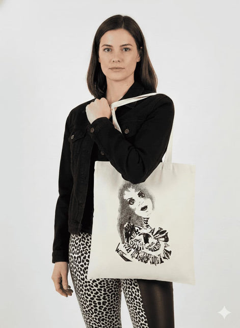 Tote Bag imprimé Sasha - Rebelle et ténébreuse