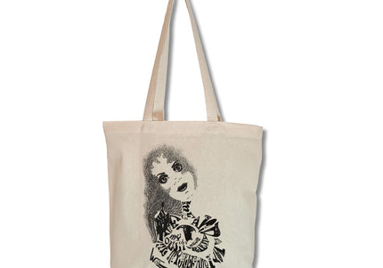Détail graphique Sasha Rebelle et ténébreuse noir et blanc sur tote bag