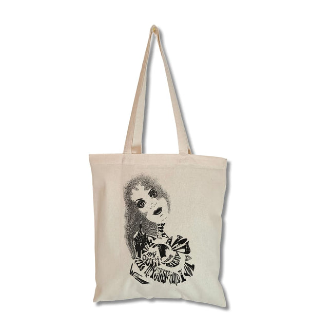 Détail graphique Sasha Rebelle et ténébreuse noir et blanc sur tote bag