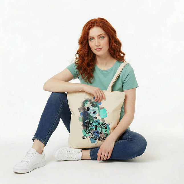 tote bag original femme illustration graphique Sasha Rebelle Intuitive WO porté